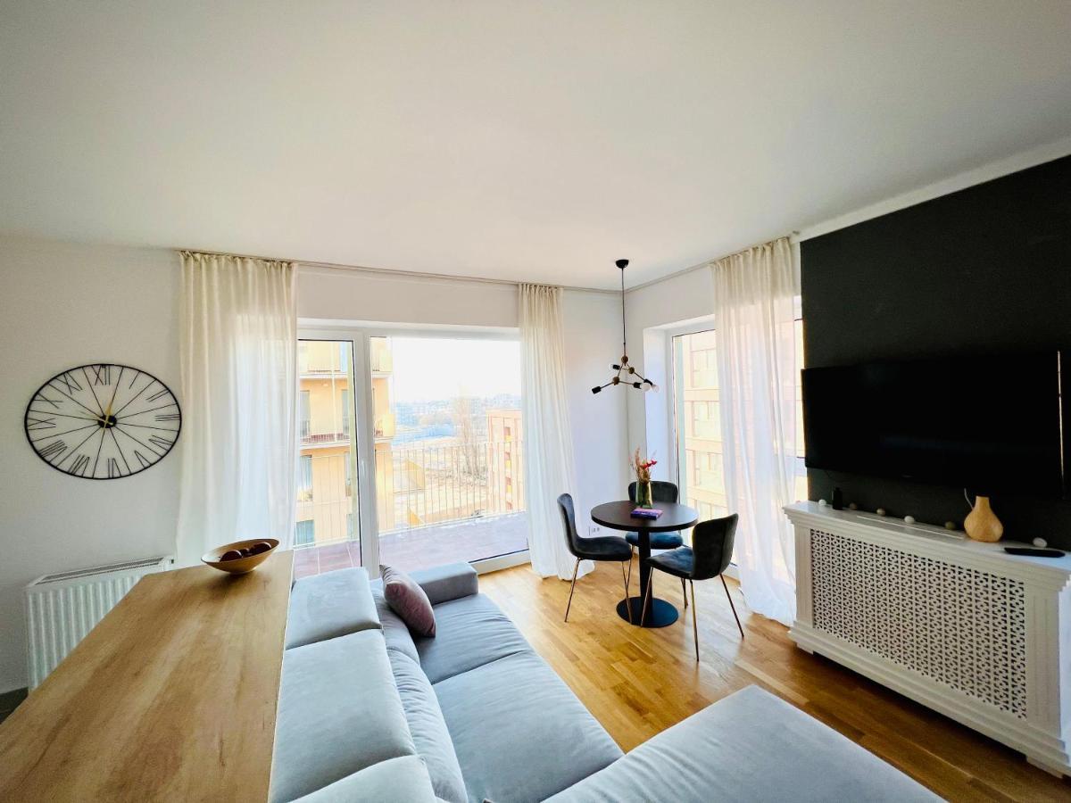 בוקרשט Exquisite - Two Bedroom Apartment מראה חיצוני תמונה